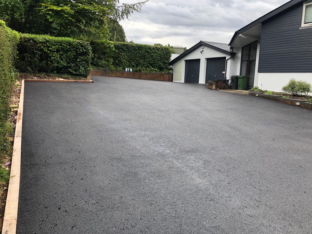 This is a photo of a asphalt driveway which is in the process of being installed by Gundagai Road Tek